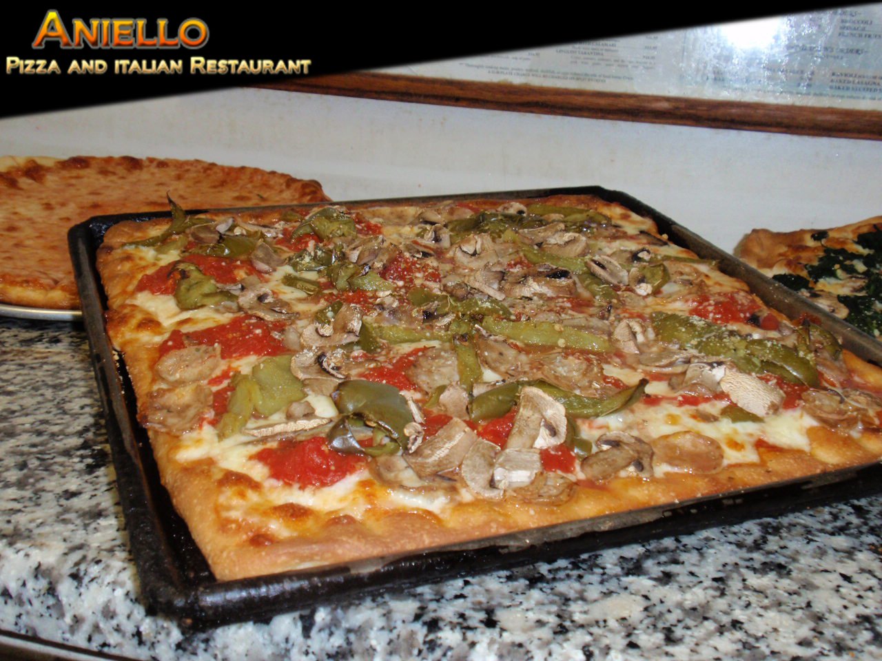 Aniello's on Hemingway Avenue: 40 years of Sicilian pies, made your way